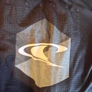 O’Neill tee